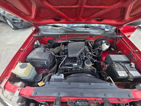 Used 2010 Toyota Tacoma 2WD Access Cab image 23