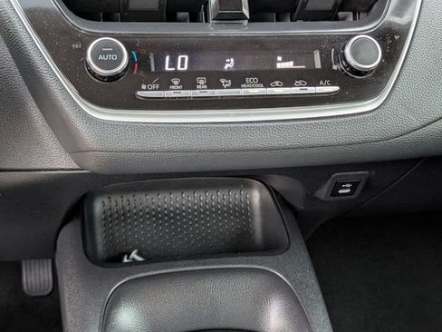 Used 2025 Toyota Corolla LE FWD image 8