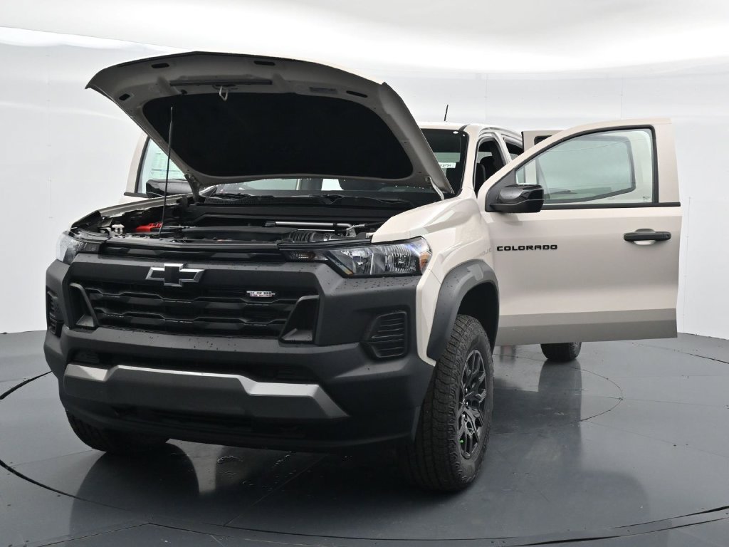 New 2026 Chevrolet Colorado Trail Boss AWD/4WD image 37
