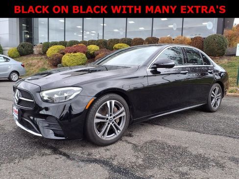 Used 2022 Mercedes-Benz E 350 4MATIC Sedan image 5