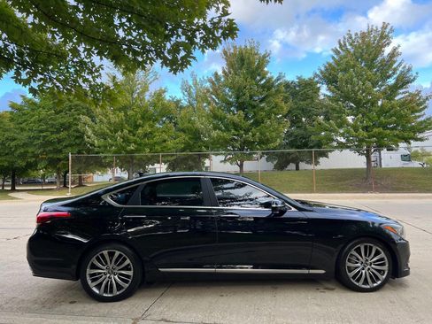 Used 2015 Hyundai Genesis 5.0 image 11