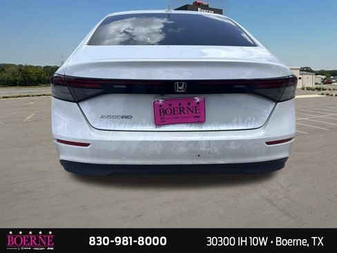 Used 2024 Honda Accord EX image 10