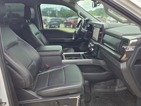 Used 2024 Ford F250 Lariat w/ FX4 Off-Road Package AWD/4WD image 16