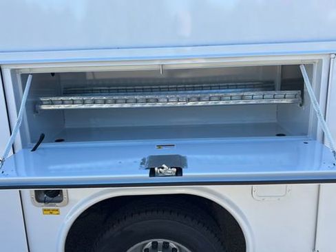 New 2025 Chevrolet Express 3500 w/ Power Convenience Package image 22