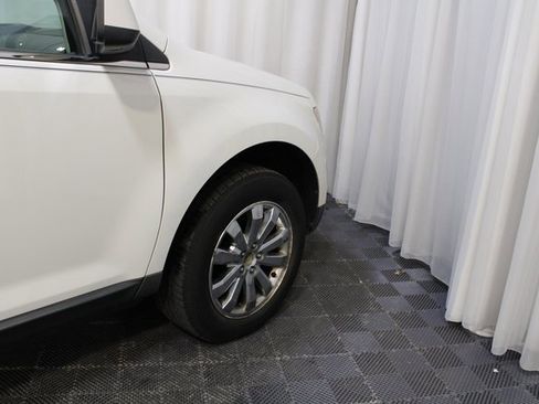 Used 2009 Ford Edge Limited image 25