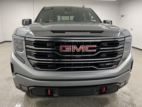 Used 2024 GMC Sierra 1500 AT4 image 3