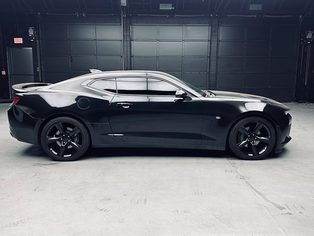 Used 2018 Chevrolet Camaro SS RWD image 8