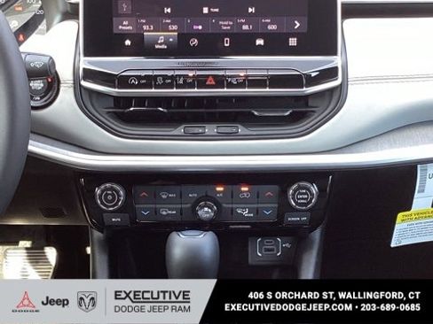 New 2025 Jeep Compass Limited w/ Sun & Sound Group image 12