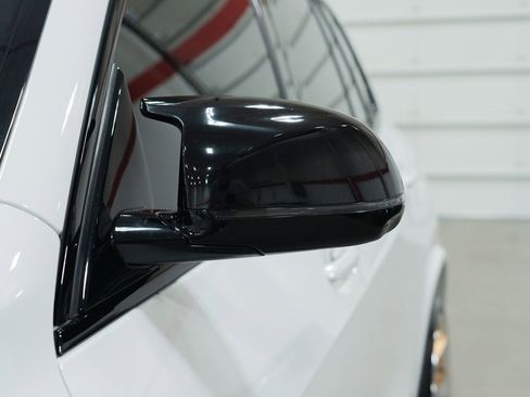 Used 2021 BMW X5 M w/ Competition Package image 17