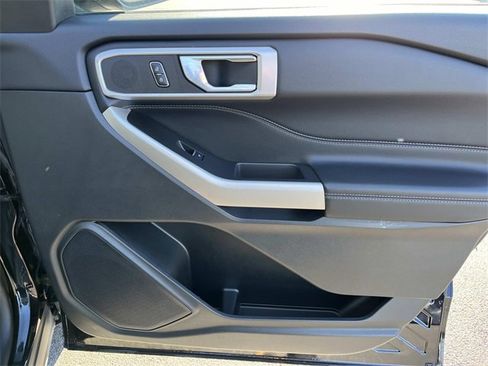 Used 2023 Ford Explorer XLT w/ Equipment Group 202A image 22