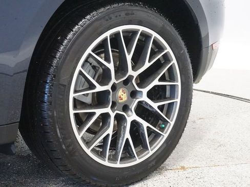 Used 2017 Porsche Macan S image 13