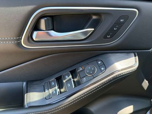 New 2026 Nissan Rogue Platinum w/ Platinum Premium Package AWD/4WD image 19