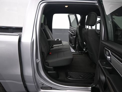 Used 2021 RAM 1500 Big Horn AWD/4WD image 31