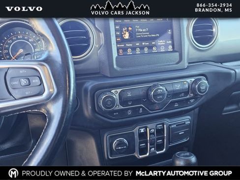 Used 2021 Jeep Wrangler Unlimited Sahara image 9