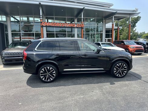 Used 2025 Volvo XC90 B6 Plus AWD/4WD image 2