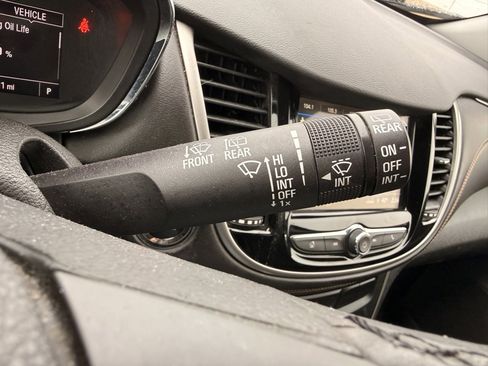 Used 2018 Chevrolet Trax LT w/ Driver Confidence Package image 31