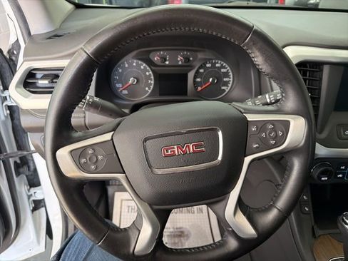 Used 2019 GMC Acadia SLE image 11