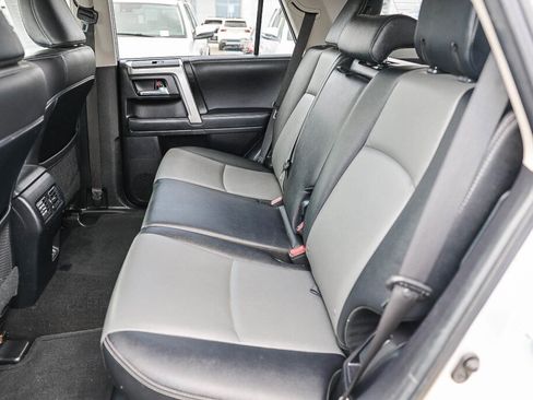Certified 2021 Toyota 4Runner SR5 Premium AWD/4WD image 7