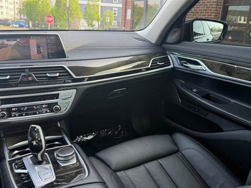 Used 2020 BMW 740i xDrive w/ Cold Weather Package image 29