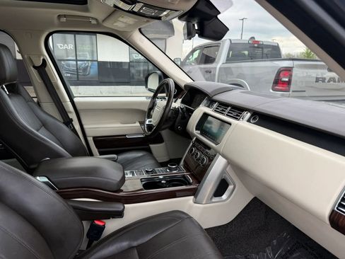 Used 2017 Land Rover Range Rover HSE AWD/4WD image 26