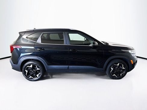 Certified 2024 Kia Seltos EX AWD/4WD image 4