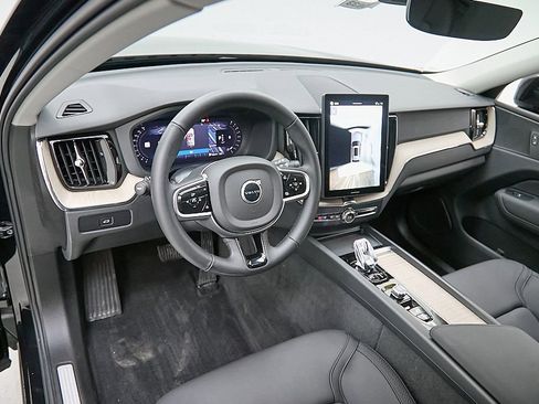 New 2026 Volvo XC60 B5 Plus w/ Protection Package Premier image 12