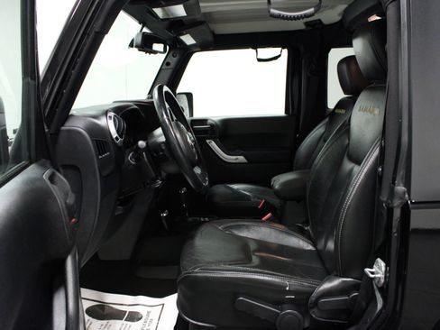 Used 2013 Jeep Wrangler Sahara w/ Connectivity Group image 12