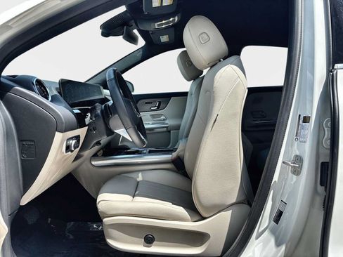 Used 2026 Mercedes-Benz GLA 250 4MATIC image 11