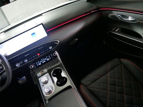 Used 2026 Genesis GV70 3.5T Sport Prestige AWD/4WD image 11