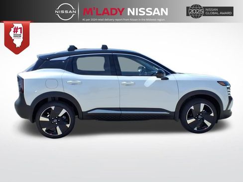 New 2026 Nissan Kicks SR w/ SR Premium Package image 7