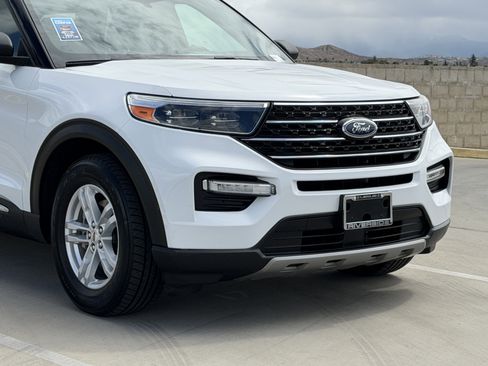 Used 2020 Ford Explorer XLT w/ Equipment Group 202A RWD image 3