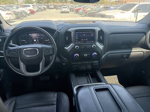 Used 2022 GMC Sierra 2500 Denali w/ Denali Ultimate Package image 3