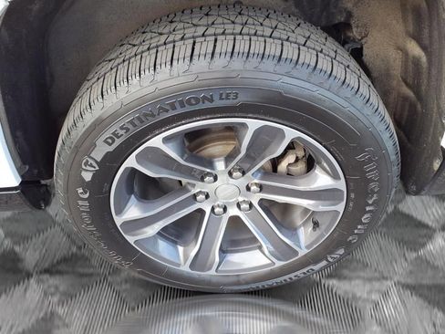 Used 2023 Jeep Grand Wagoneer 4WD image 21