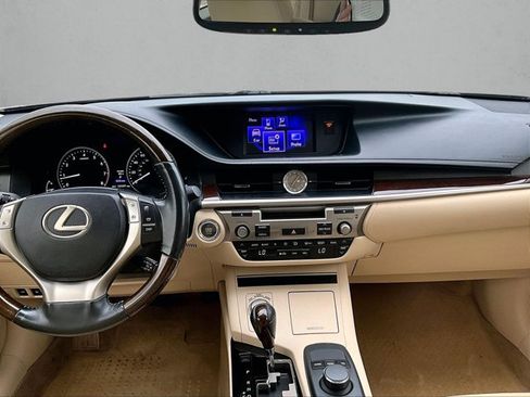 Used 2013 Lexus ES 350 w/ Premium Pkg FWD image 8