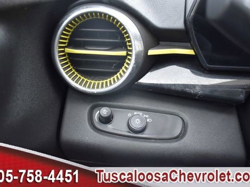 Used 2024 Chevrolet Trax ACTIV w/ Sunroof Package image 38