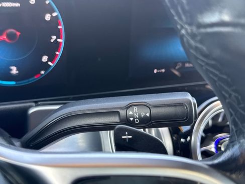 Used 2022 Mercedes-Benz GLB 250 4MATIC image 53