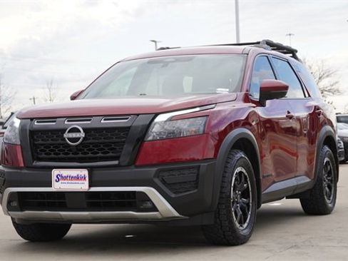Used 2024 Nissan Pathfinder Rock Creek image 3