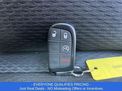 New 2026 Jeep Compass Latitude image 28