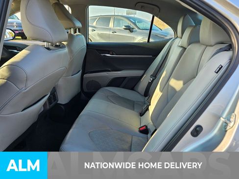 Used 2023 Toyota Camry XSE image 5
