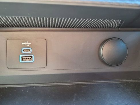 Used 2025 Ford Mustang Coupe image 29