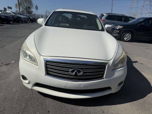 Used 2011 INFINITI M56 Base 4dr Sedan w/ Deluxe Touring Pkg image 2