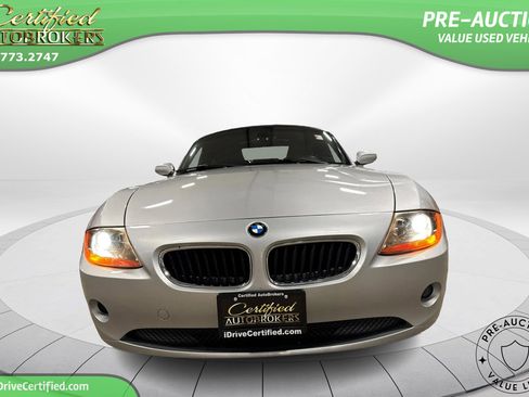 Used 2003 BMW Z4 2.5i image 2