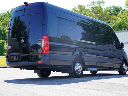Used 2021 Mercedes-Benz Sprinter 3500 image 10