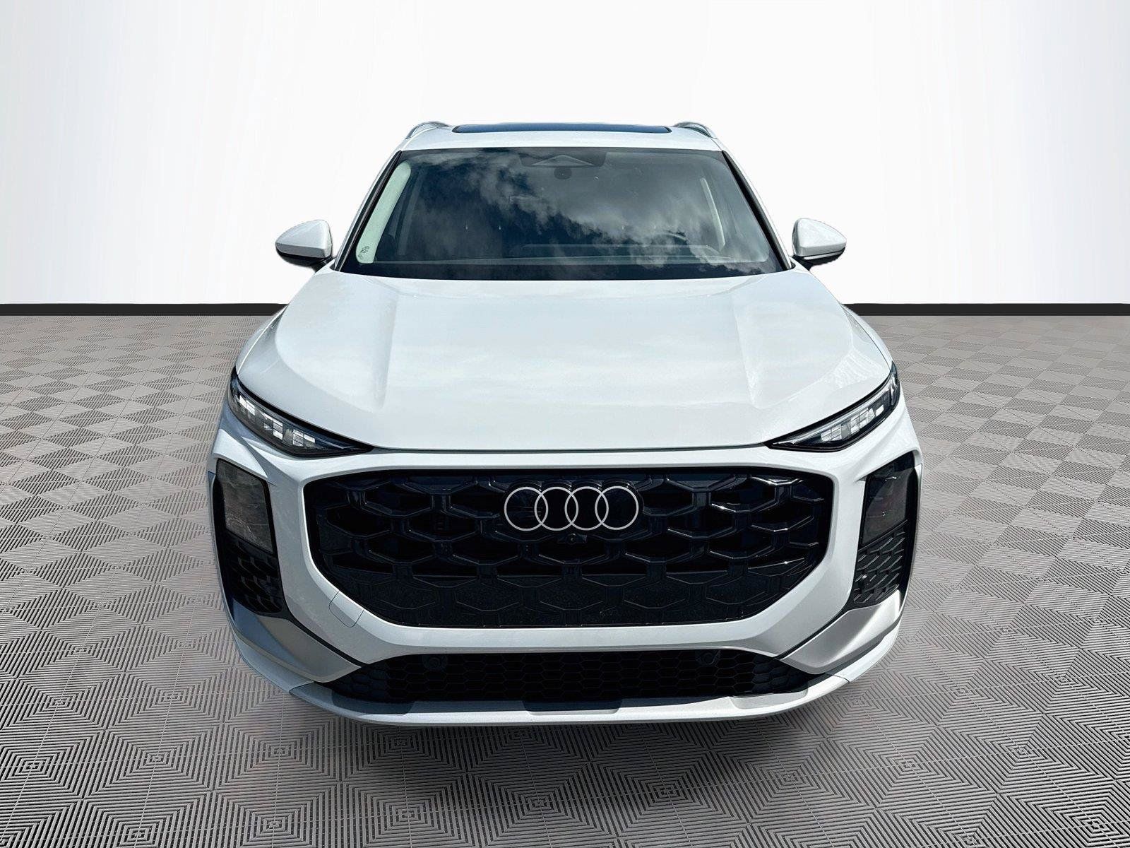 Certified 2026 Audi Q3 quattro 2.0T AWD/4WD image 2