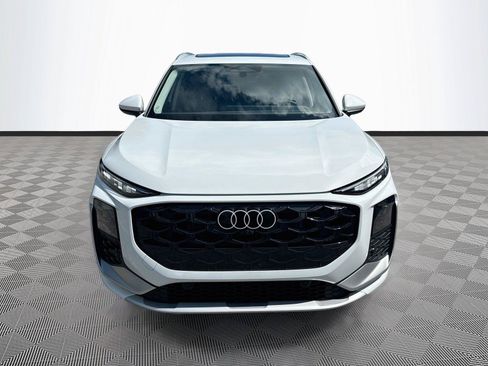 Certified 2026 Audi Q3 quattro 2.0T AWD/4WD image 2
