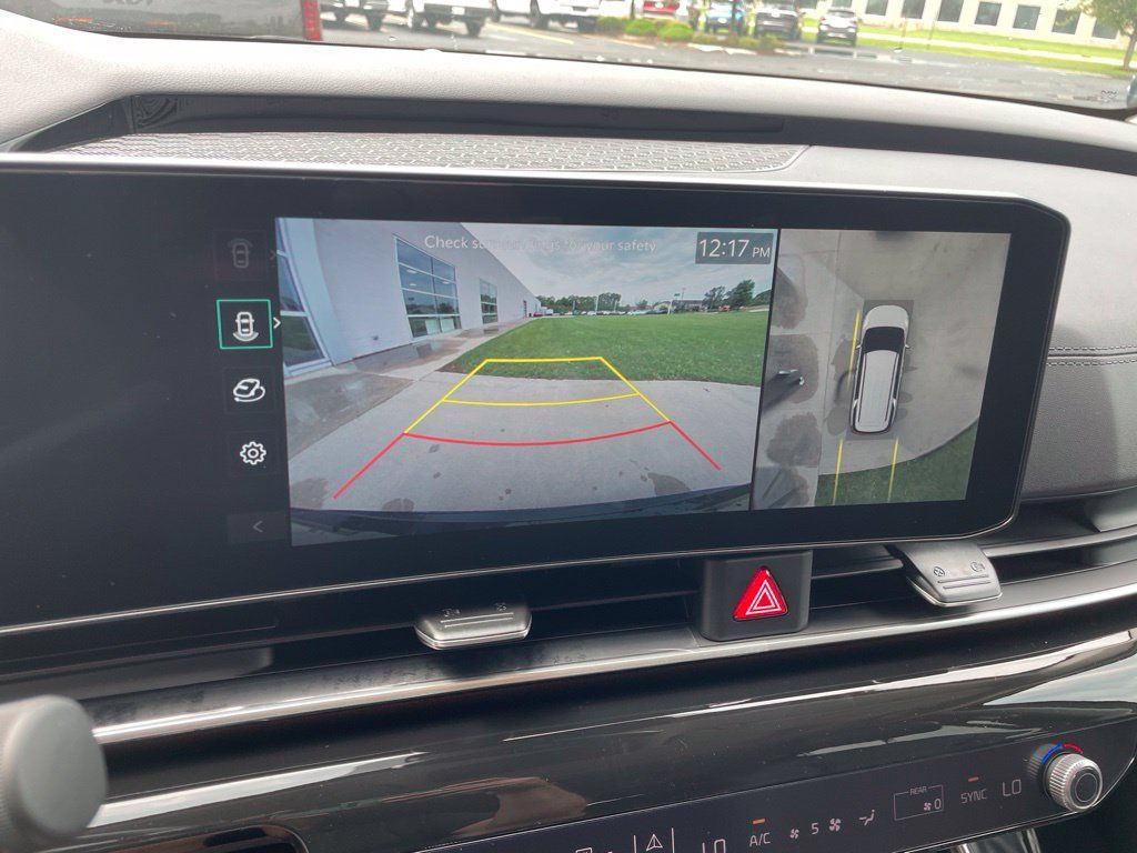 New 2027 Kia Carnival SX Prestige FWD image 23