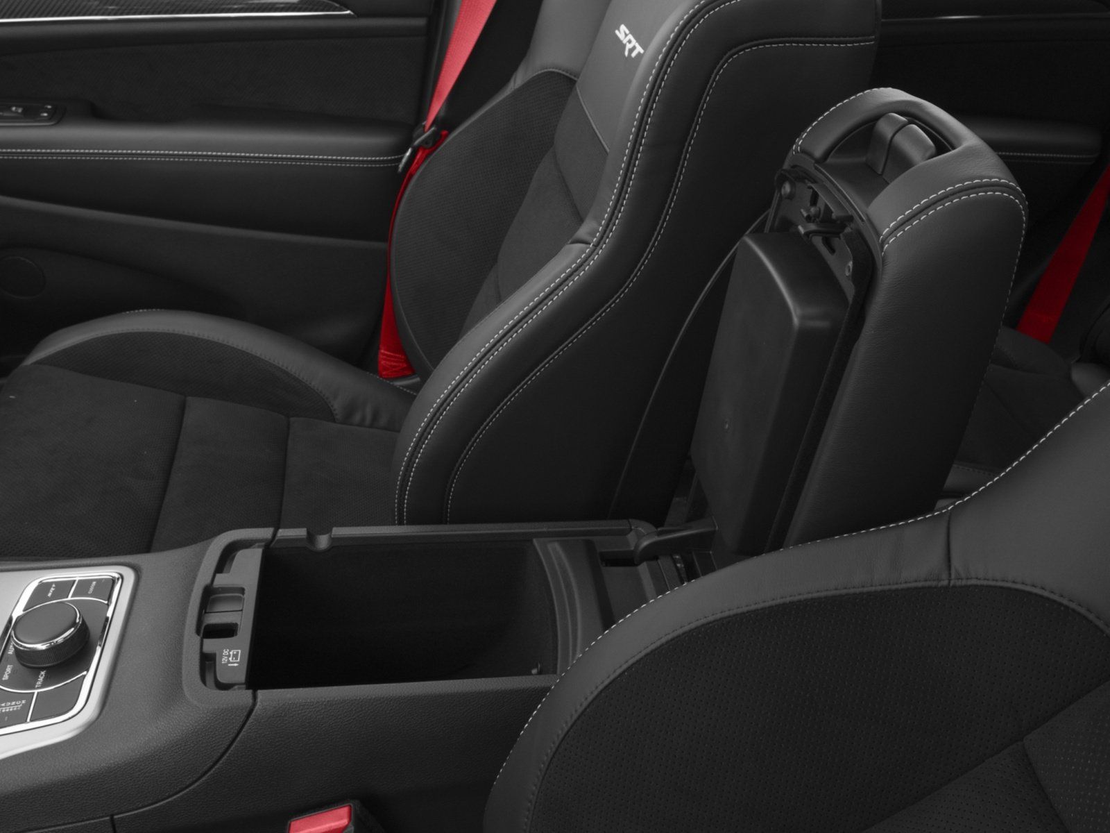 Used 2018 Jeep Grand Cherokee Trackhawk AWD/4WD image 12