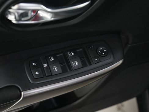 Used 2021 Jeep Cherokee Latitude Lux AWD/4WD image 20