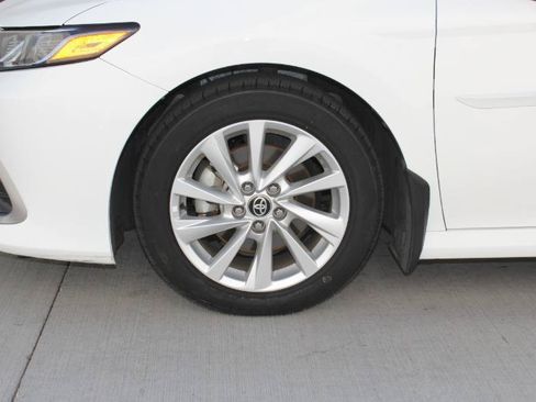 Used 2024 Toyota Camry LE FWD image 36