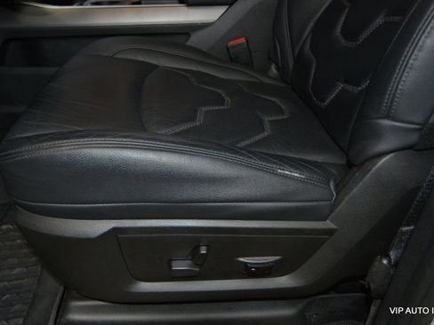 Used 2022 RAM 2500 Big Horn w/ Level C Equiment Group image 16